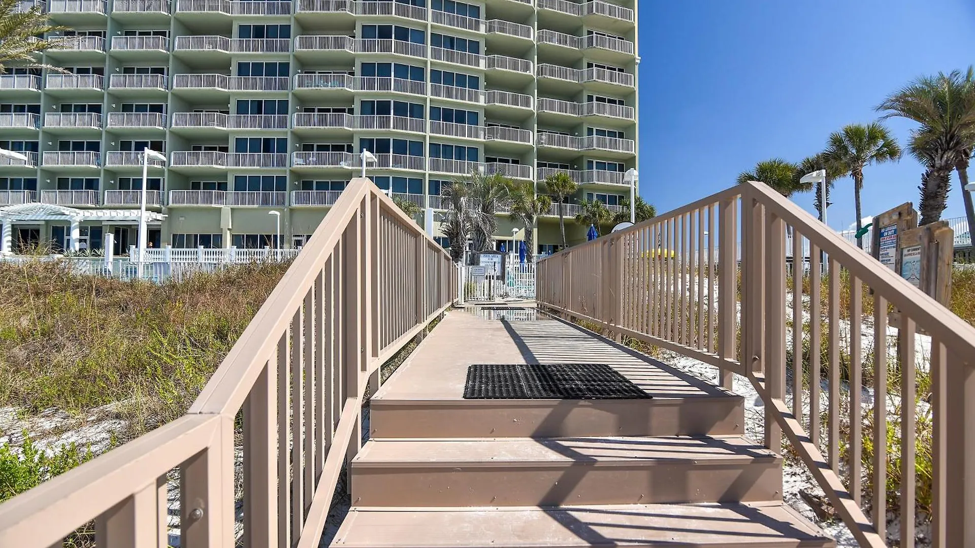 Holiday home Boardwalk Beach Resort #1802 By Book That Condo Panama City Beach